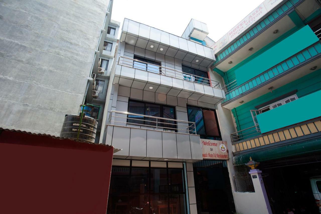 Hotel Crossroads Katmandú Exterior foto